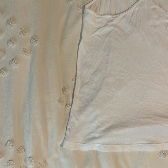 lulu lemon tank top - Picture 3 of 4